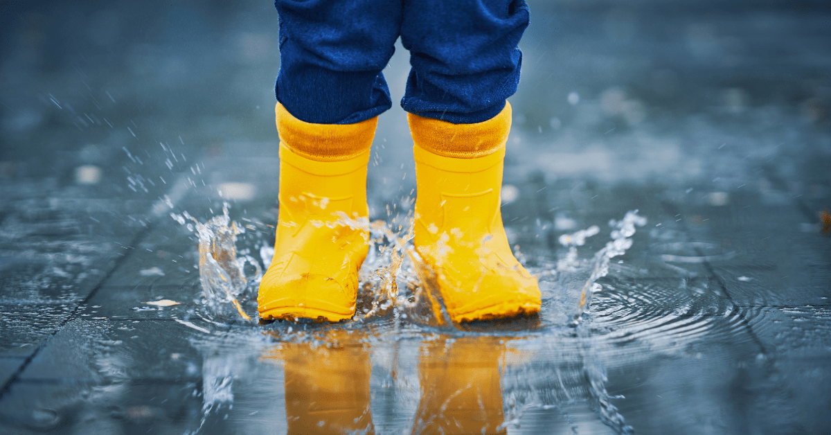 How to Wear Rain Boots in 2024